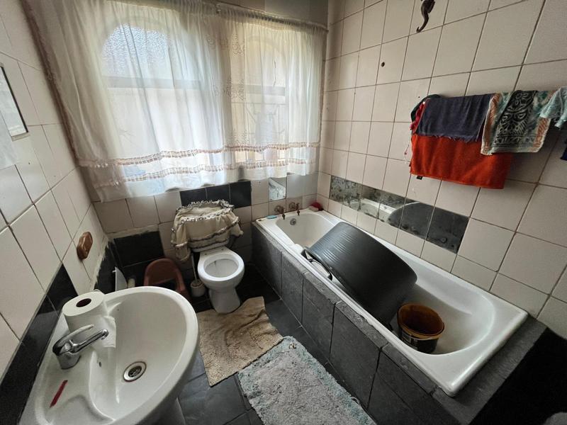 2 Bedroom Property for Sale in Geduld Gauteng