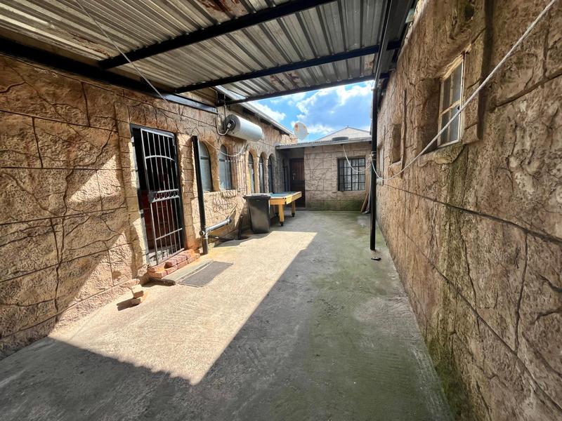 2 Bedroom Property for Sale in Geduld Gauteng