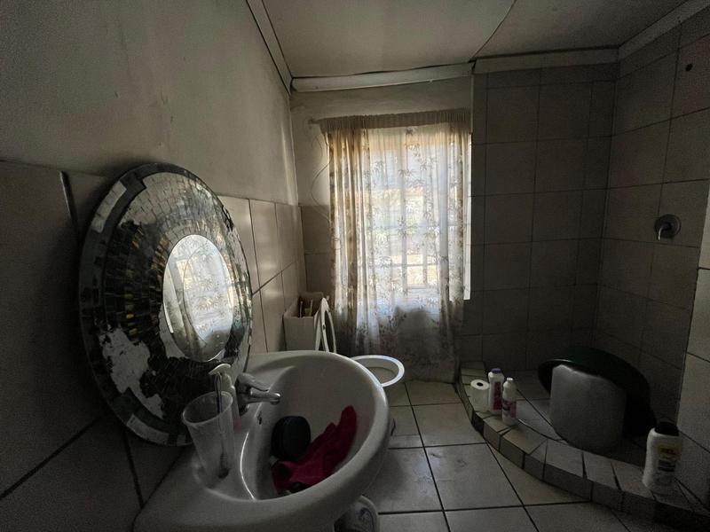 2 Bedroom Property for Sale in Geduld Gauteng