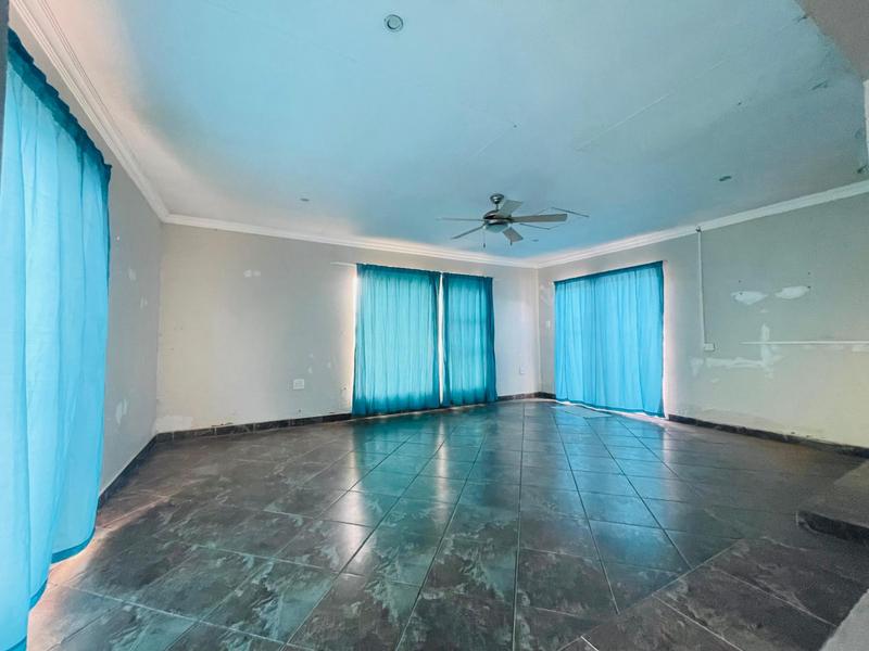 6 Bedroom Property for Sale in New State Area Gauteng