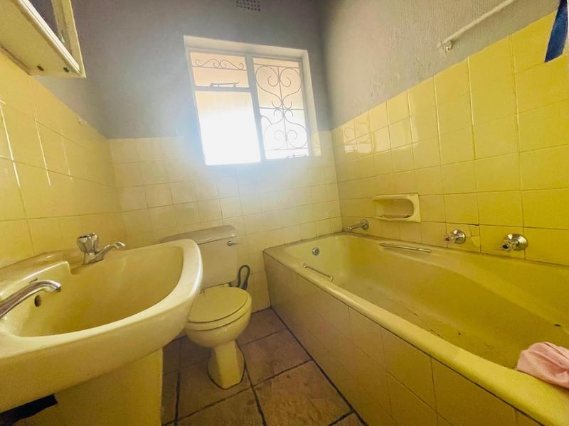 6 Bedroom Property for Sale in New State Area Gauteng