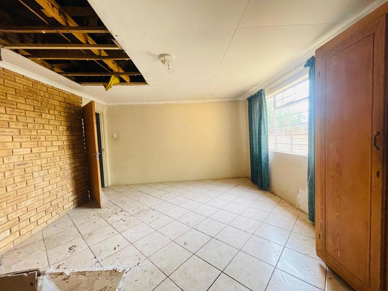 6 Bedroom Property for Sale in New State Area Gauteng