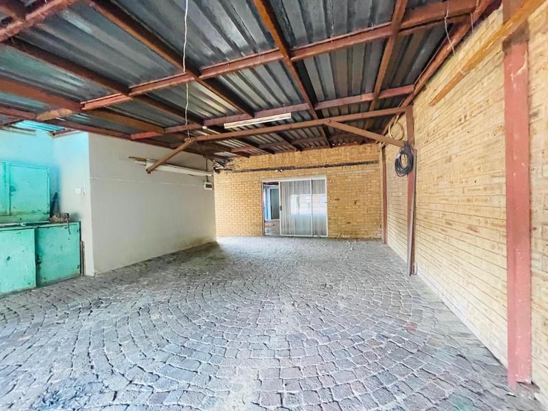 6 Bedroom Property for Sale in New State Area Gauteng