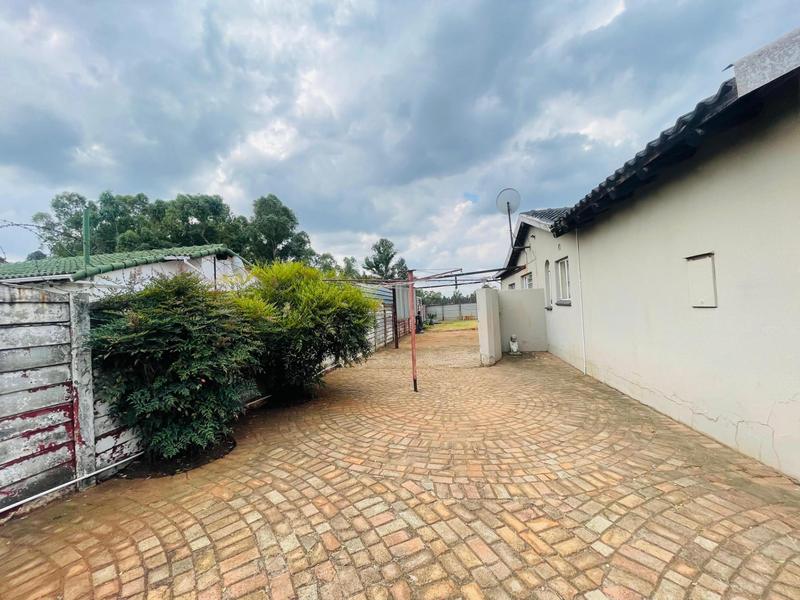 6 Bedroom Property for Sale in New State Area Gauteng