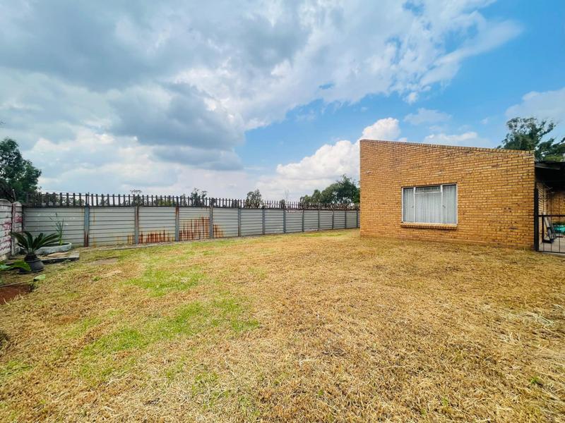 6 Bedroom Property for Sale in New State Area Gauteng