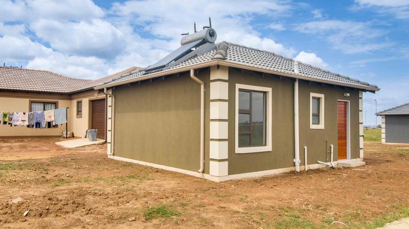 2 Bedroom Property for Sale in Selcourt Gauteng