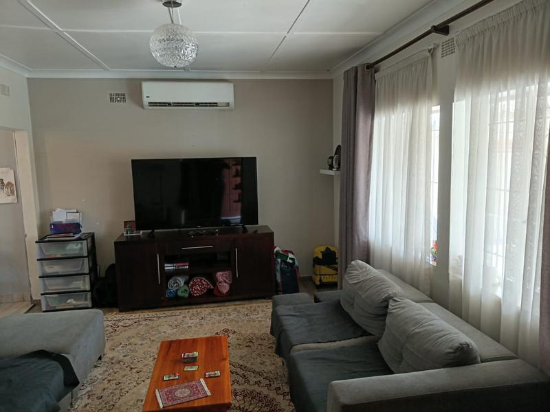 4 Bedroom Property for Sale in Kibler Park Gauteng