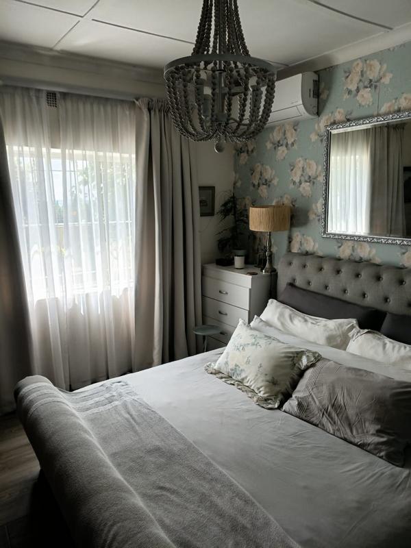 4 Bedroom Property for Sale in Kibler Park Gauteng