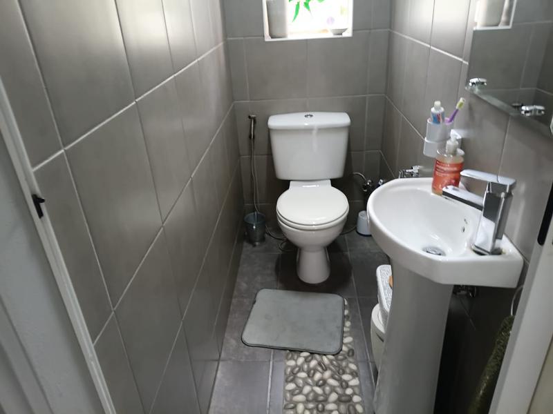 4 Bedroom Property for Sale in Kibler Park Gauteng