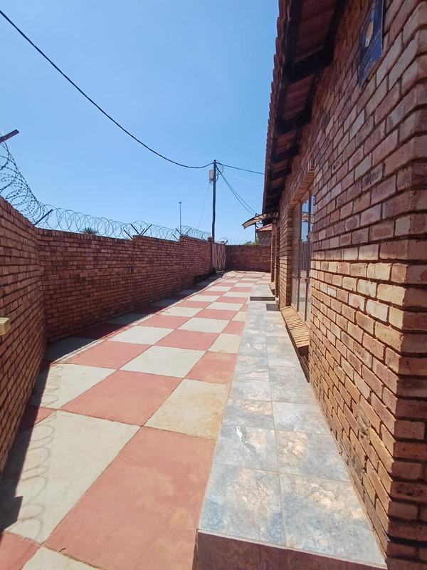2 Bedroom Property for Sale in Soshanguve South Gauteng