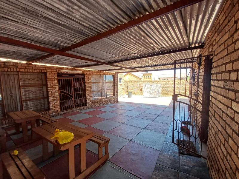 2 Bedroom Property for Sale in Soshanguve South Gauteng