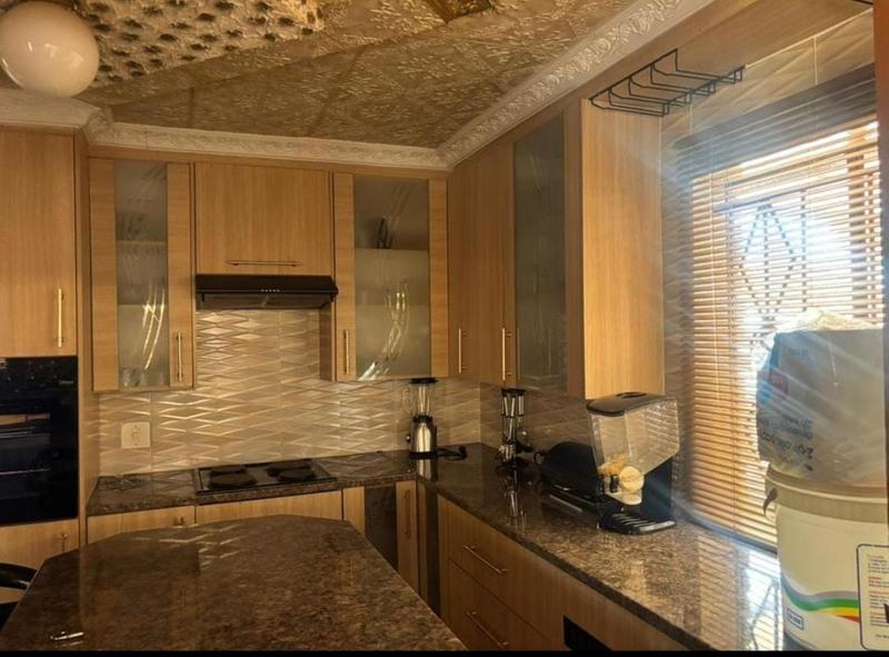 2 Bedroom Property for Sale in Soshanguve South Gauteng