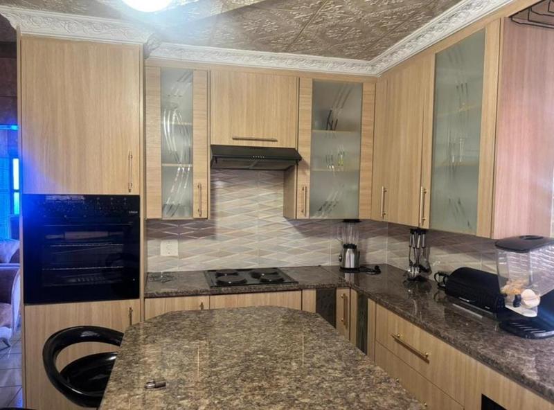 2 Bedroom Property for Sale in Soshanguve South Gauteng