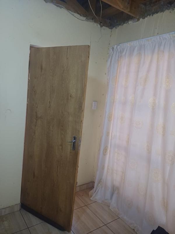 2 Bedroom Property for Sale in Soshanguve South Gauteng