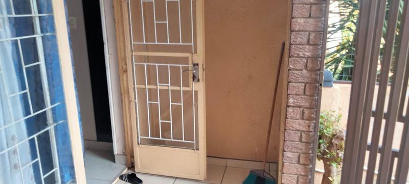 2 Bedroom Property for Sale in Windsor Gauteng