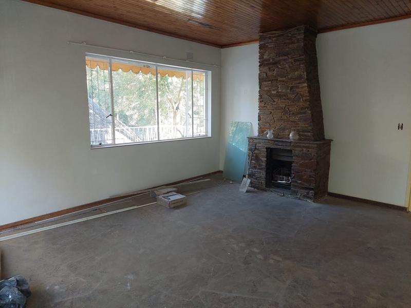 3 Bedroom Property for Sale in Honingneskrans Ah Gauteng
