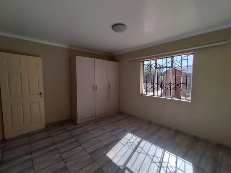 To Let 2 Bedroom Property for Rent in Birch Acres Gauteng
