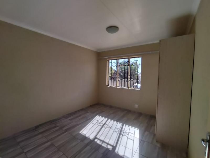 To Let 2 Bedroom Property for Rent in Birch Acres Gauteng