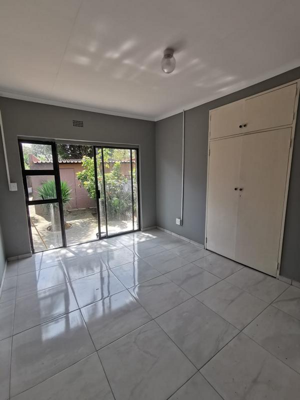 To Let 1 Bedroom Property for Rent in Birch Acres Gauteng