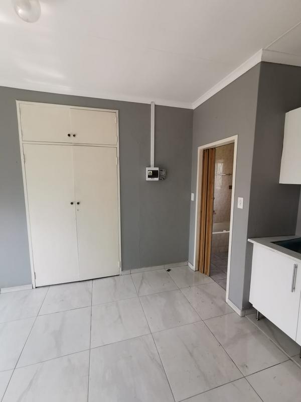 To Let 1 Bedroom Property for Rent in Birch Acres Gauteng