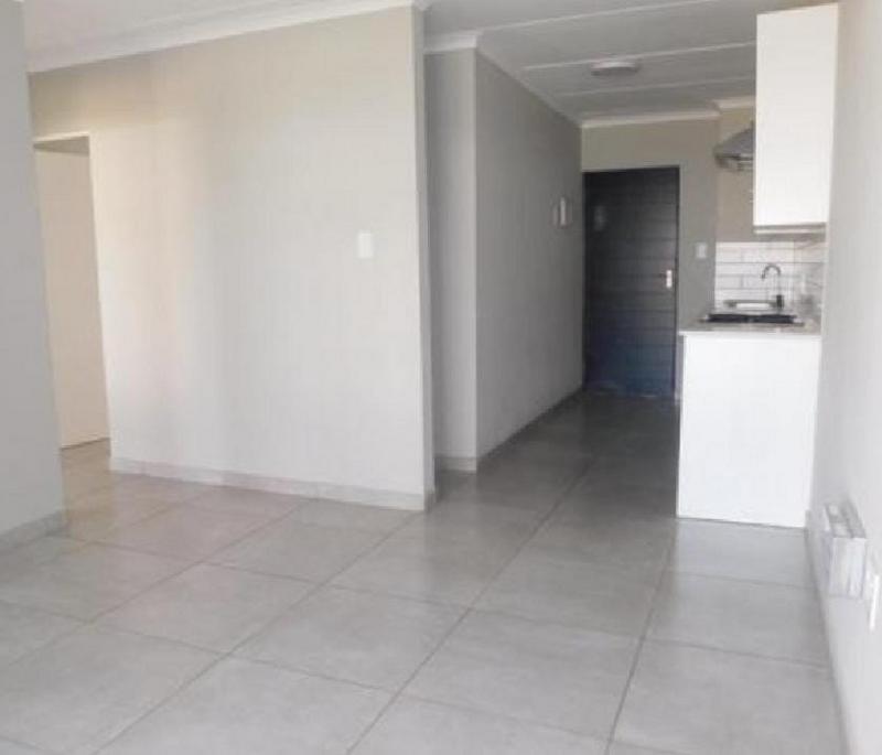 To Let 2 Bedroom Property for Rent in Glen Marais Gauteng
