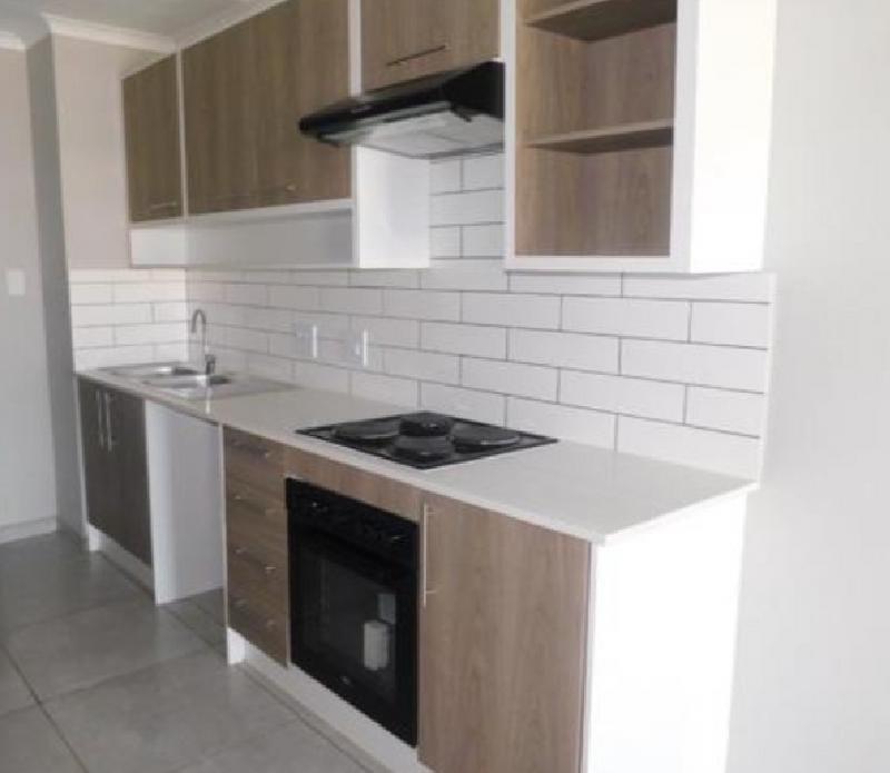 To Let 2 Bedroom Property for Rent in Glen Marais Gauteng