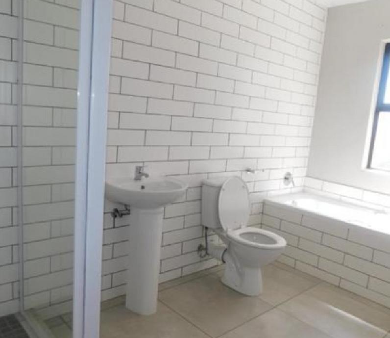 To Let 2 Bedroom Property for Rent in Glen Marais Gauteng