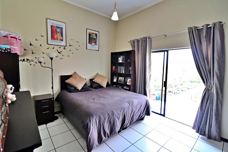 2 Bedroom Property for Sale in Greenstone Hill Gauteng