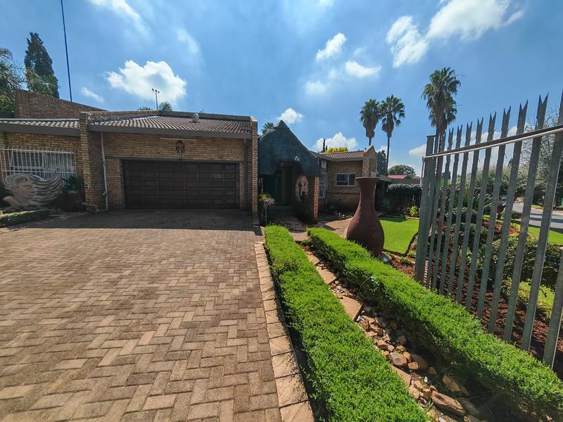 4 Bedroom Property for Sale in Vanderbijlpark SE 3 Gauteng