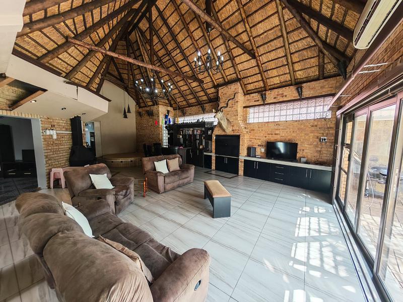 4 Bedroom Property for Sale in Vanderbijlpark SE 3 Gauteng