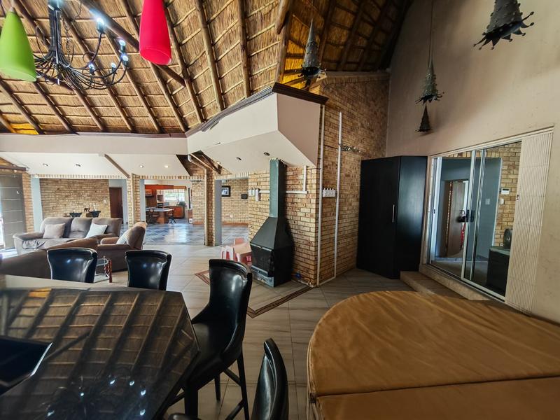 4 Bedroom Property for Sale in Vanderbijlpark SE 3 Gauteng