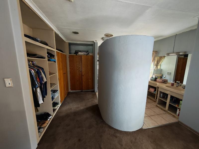 4 Bedroom Property for Sale in Vanderbijlpark SE 3 Gauteng