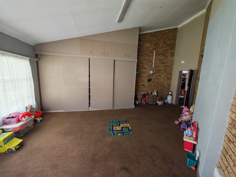 4 Bedroom Property for Sale in Vanderbijlpark SE 3 Gauteng