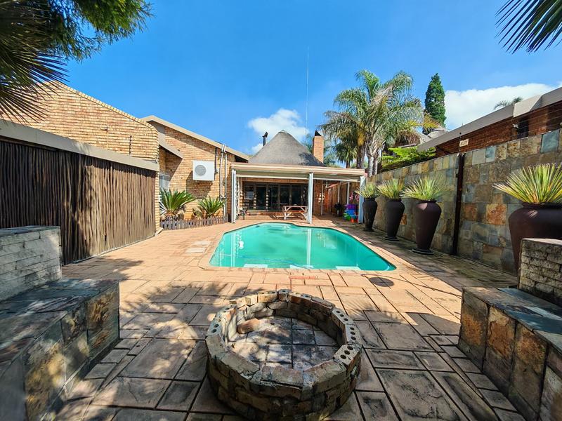 4 Bedroom Property for Sale in Vanderbijlpark SE 3 Gauteng