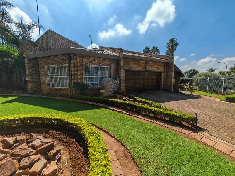 4 Bedroom Property for Sale in Vanderbijlpark SE 3 Gauteng