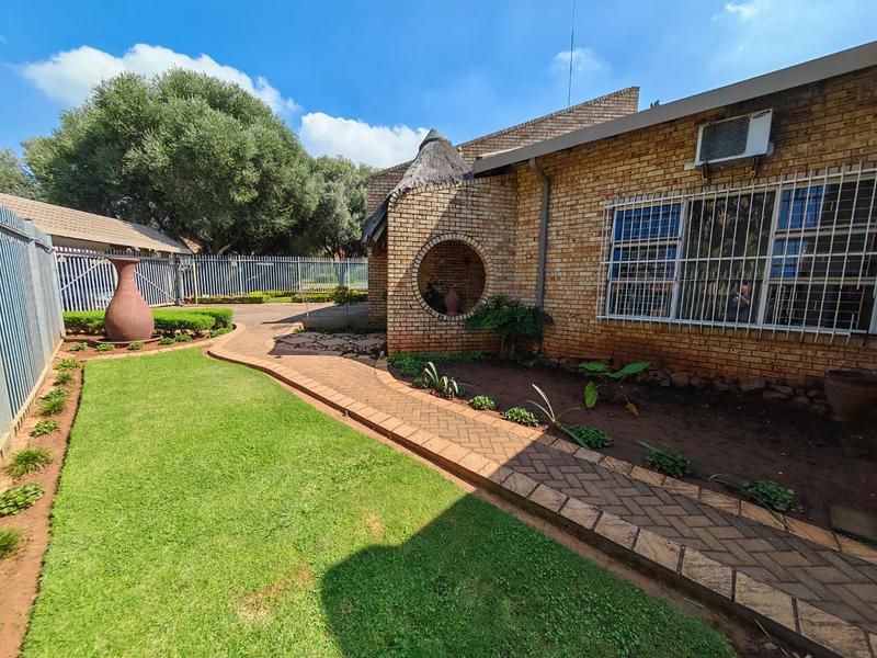4 Bedroom Property for Sale in Vanderbijlpark SE 3 Gauteng