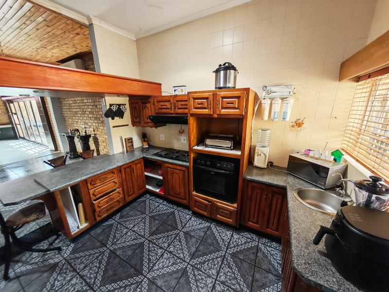 4 Bedroom Property for Sale in Vanderbijlpark SE 3 Gauteng
