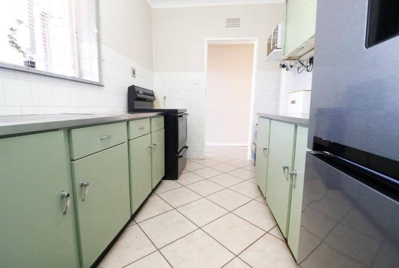 To Let 1 Bedroom Property for Rent in Strubenvale Gauteng