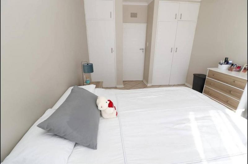 To Let 1 Bedroom Property for Rent in Strubenvale Gauteng