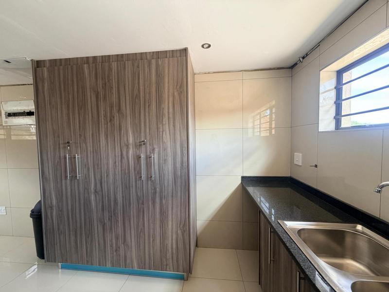 To Let 1 Bedroom Property for Rent in Erasmia Gauteng