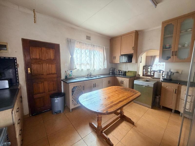 4 Bedroom Property for Sale in Laudium Gauteng