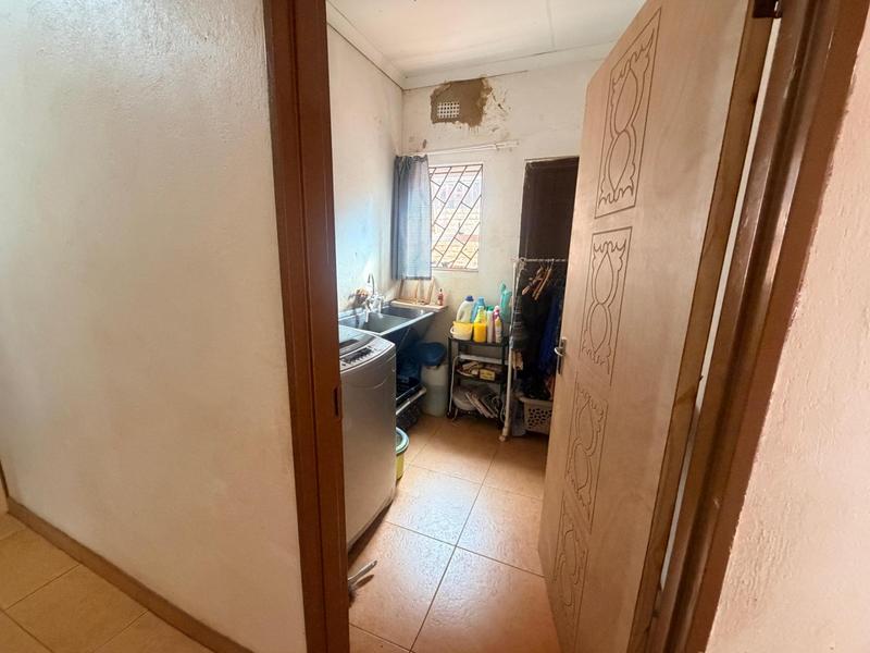 4 Bedroom Property for Sale in Laudium Gauteng