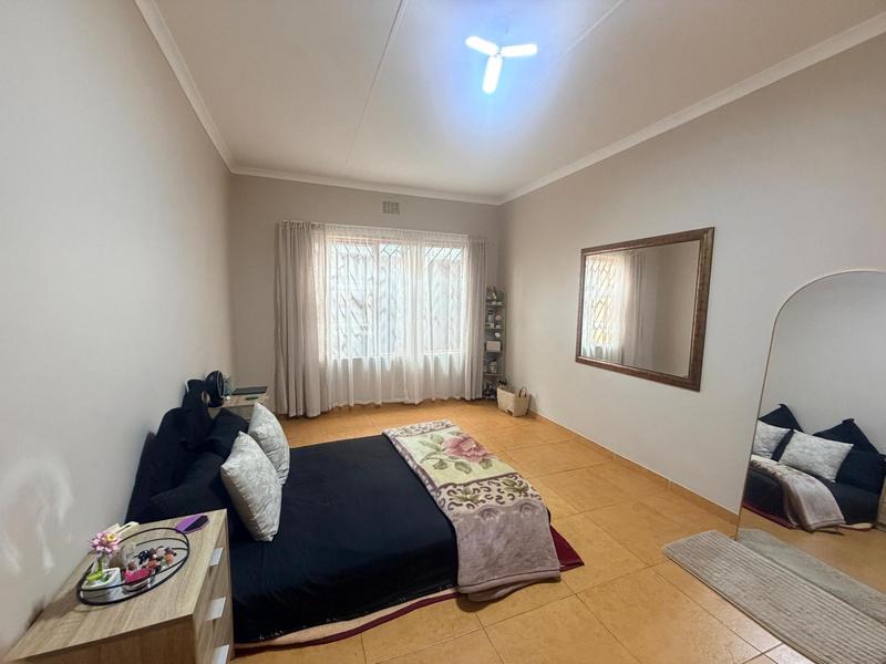 4 Bedroom Property for Sale in Laudium Gauteng