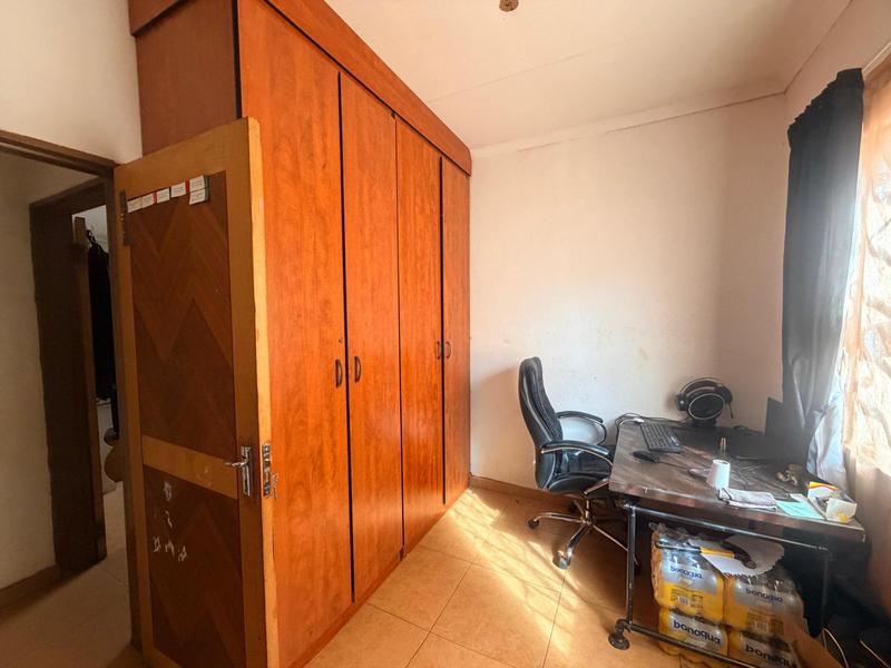 4 Bedroom Property for Sale in Laudium Gauteng