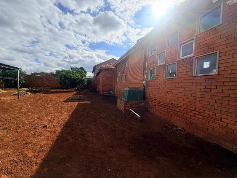 4 Bedroom Property for Sale in Laudium Gauteng