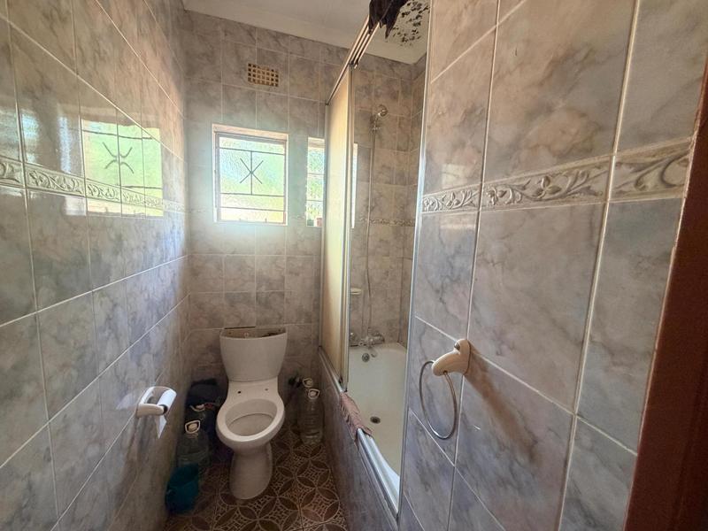 4 Bedroom Property for Sale in Laudium Gauteng