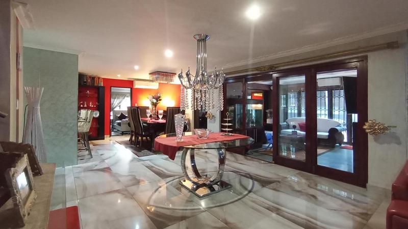 7 Bedroom Property for Sale in Raslouw Gauteng