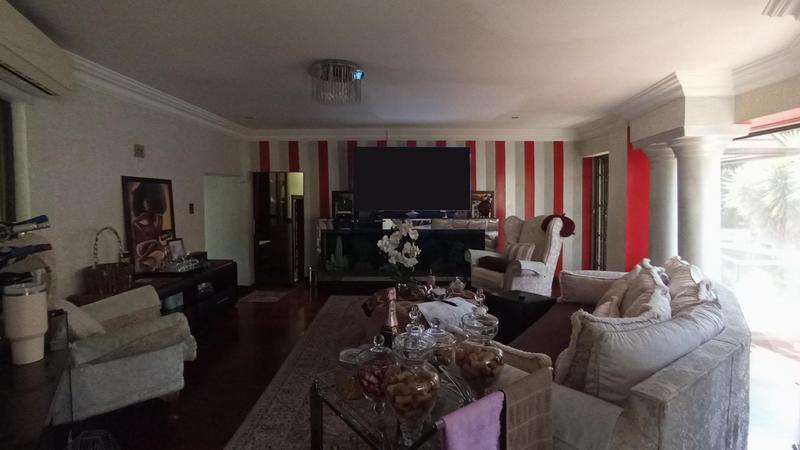 7 Bedroom Property for Sale in Raslouw Gauteng
