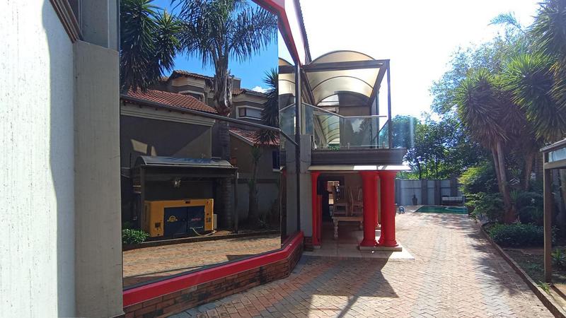 7 Bedroom Property for Sale in Raslouw Gauteng