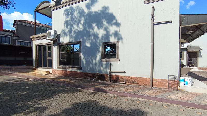 7 Bedroom Property for Sale in Raslouw Gauteng
